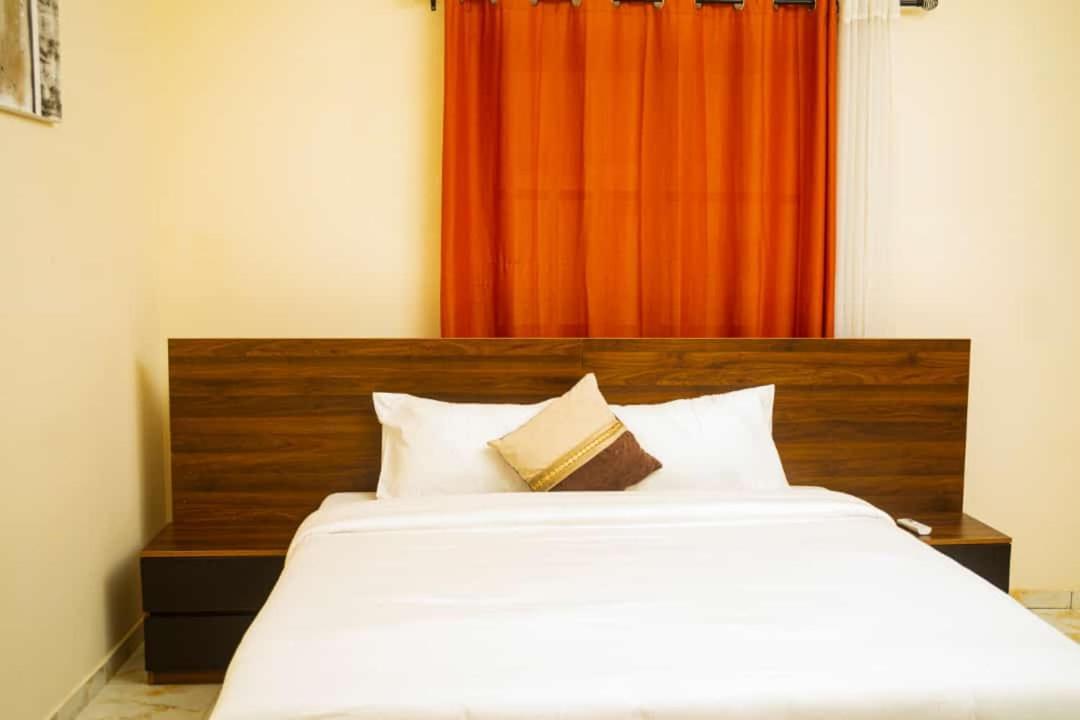 Mokaa Residence Hoteliere Lomé Extérieur photo